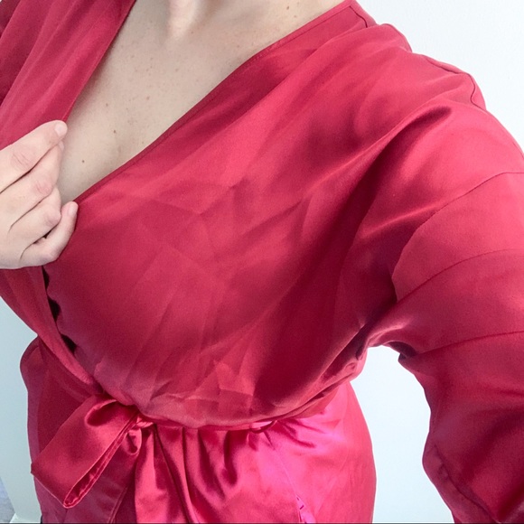 VALENTINO Intimo Red Nightgown & Robe - Picture 3 of 15
